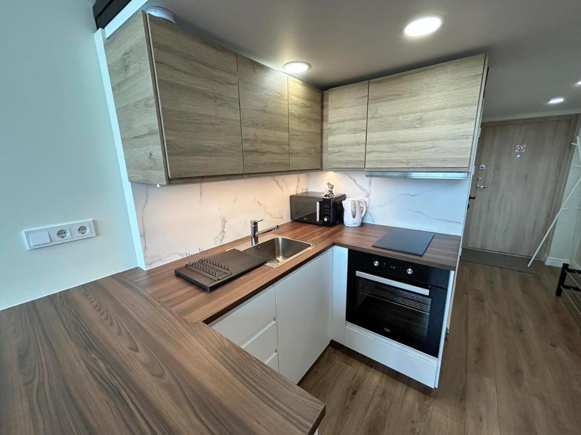 Stylish&Cozy Loft Zuvedra Near City Center فيلنيوس المظهر الخارجي الصورة